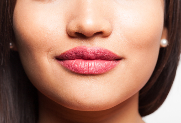 Come scegliere il rossetto secondo la forma delle labbra