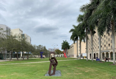 Patricia_and_Philip_Frost_Sculpture_Park