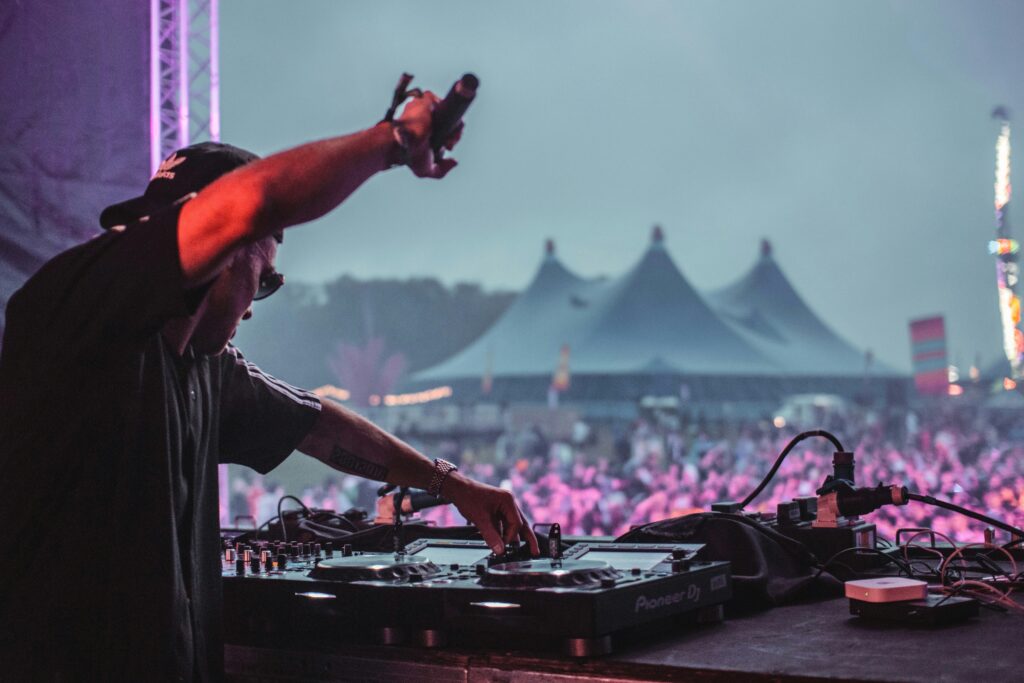 Una performance al Coachella Festival. Photo credits: Arthur Edelmans at Unsplash.