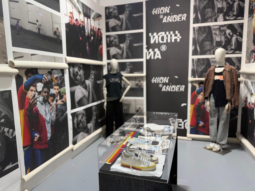 L'installazione per la presentazione del progetto STARLESS Rainbow. Photo courtesy: Negri Firman PR & Communication