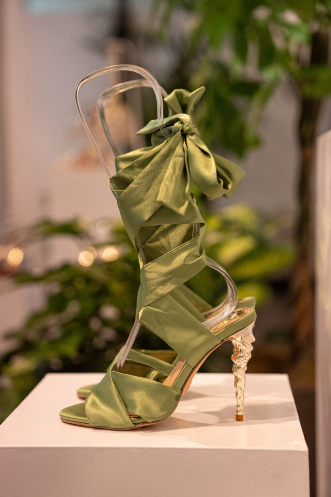 Una calzatura gioiello della collezione Solo Soprani Donna e Umo SS 2027. Photo courtesy: Clara Garcovich PR & Communication