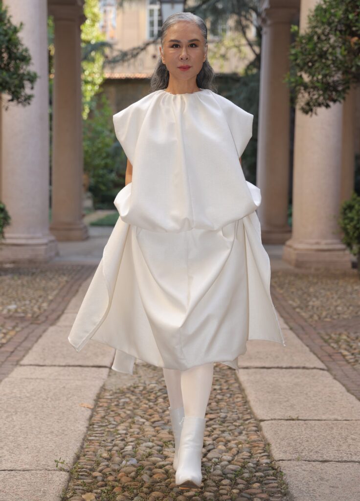 Un look della collezione The Room di Alberto Zambelli. Photo courtesy: Maximilian Linz